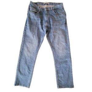 Wrangler Relaxed Fit Men's Straight Leg Blue Jeans 34" X 31" Flex for Comfort
